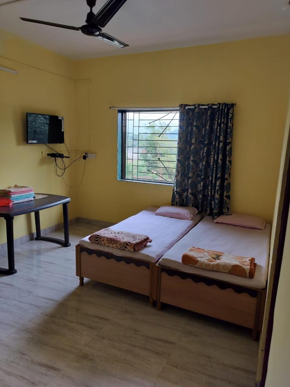 Gulmohar Cottages - Home Stay In Alībāg Exteriér fotografie
